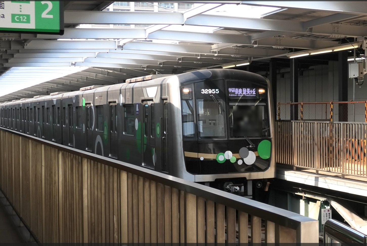 弁天町駅のOsaka Metro中央線30000A系（学研奈良登美ヶ丘行き）