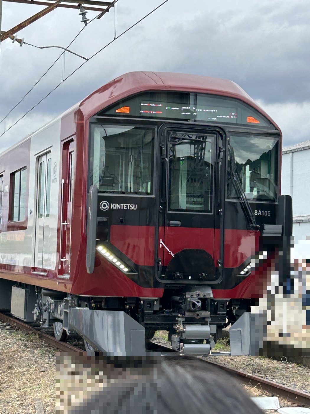 きんてつ鉄道まつりで展示された近鉄の新型車両8A系
