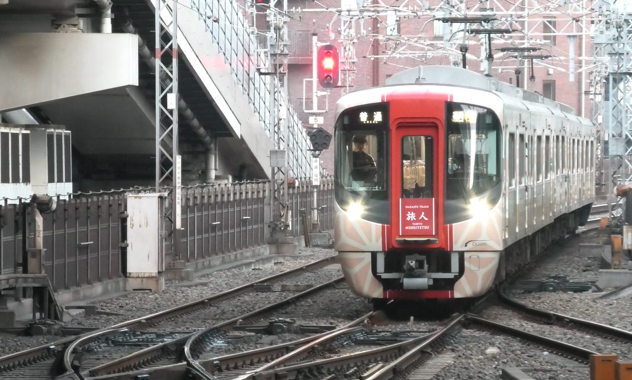 太宰府観光列車「旅人 TABITO」の先頭車